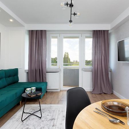 Metro Marymont Apartment By Noclegi Renters Varsovia Exterior foto