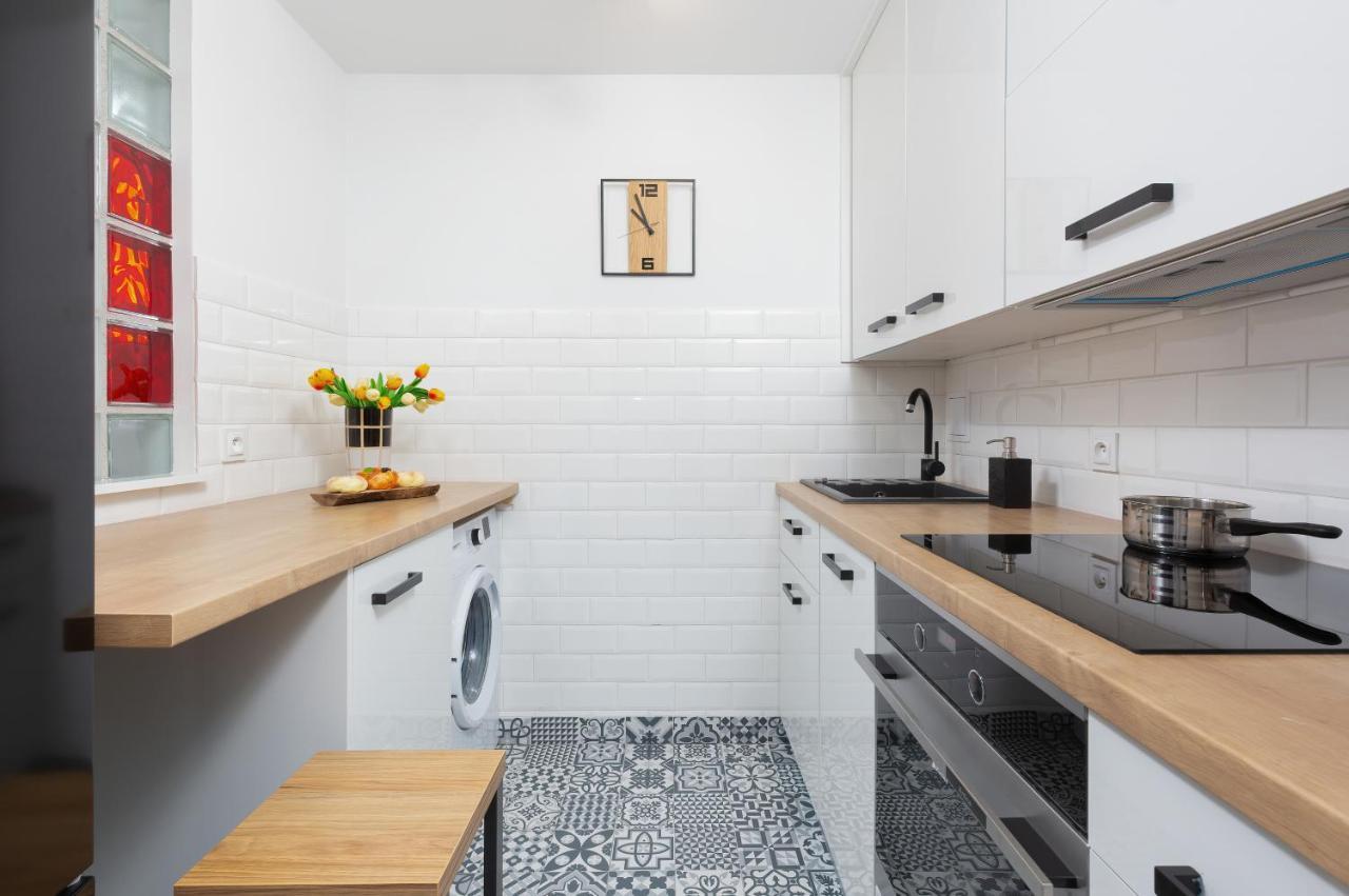 Metro Marymont Apartment By Noclegi Renters Varsovia Exterior foto