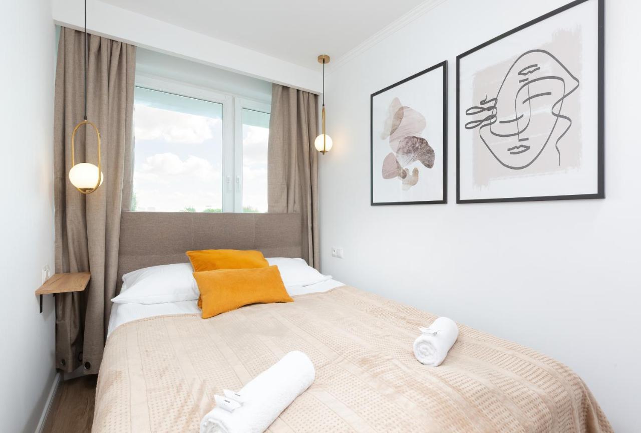 Metro Marymont Apartment By Noclegi Renters Varsovia Exterior foto